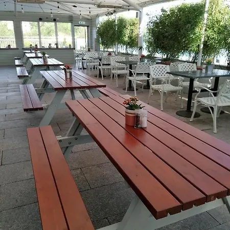 Отель Lord Bagenal