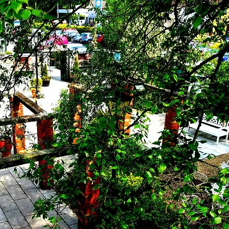 Отель Lord Bagenal