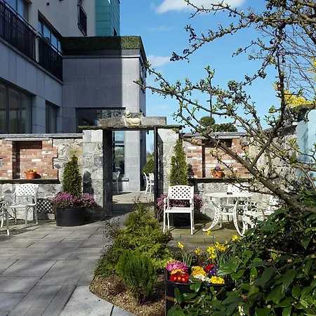 Отель Lord Bagenal 4*